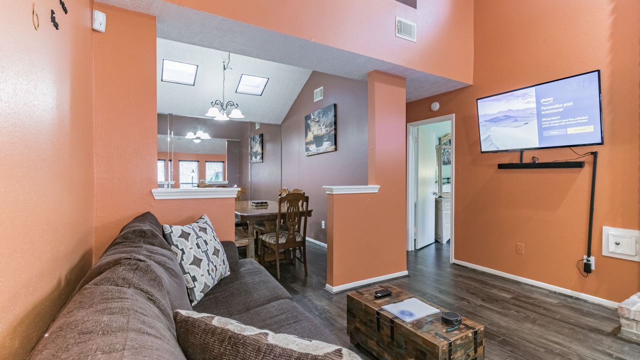 Photo of Livingroom in Greater Fondren Southwest