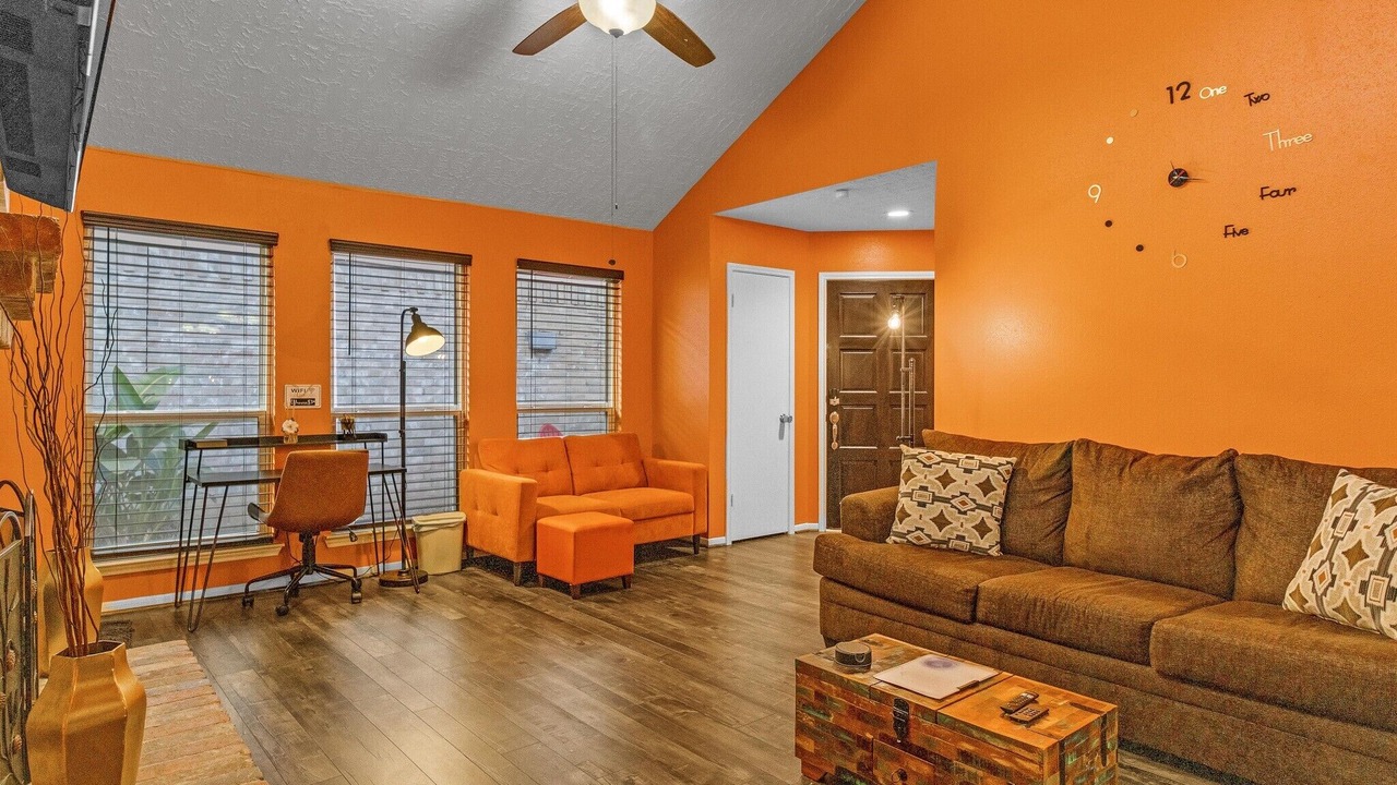 Photo of Livingroom in Greater Fondren Southwest