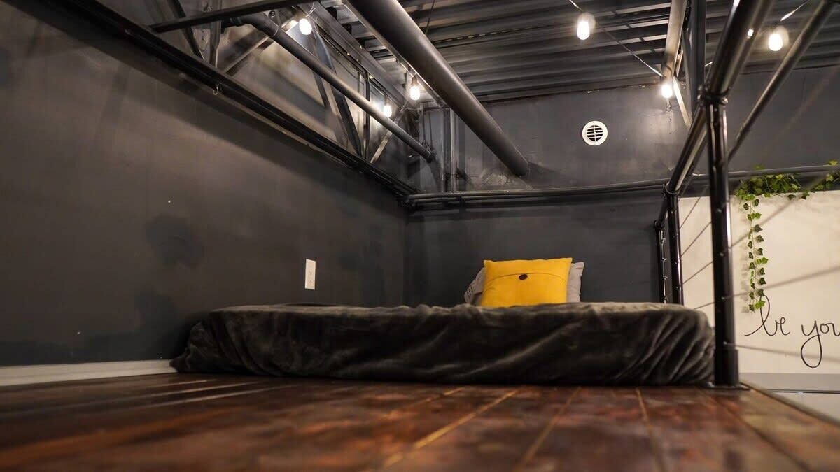 Photo of Bedroom in Niles