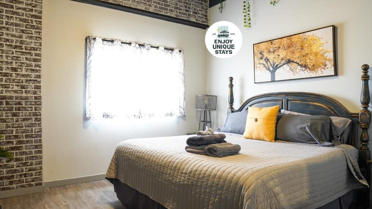 Photo of Bedroom in Niles
