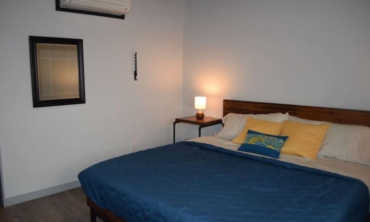 Photo of Bedroom in Niles