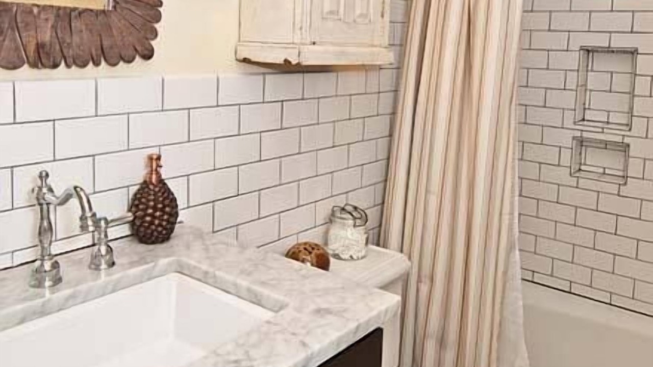 Photo of Bathroom in Black Mountain