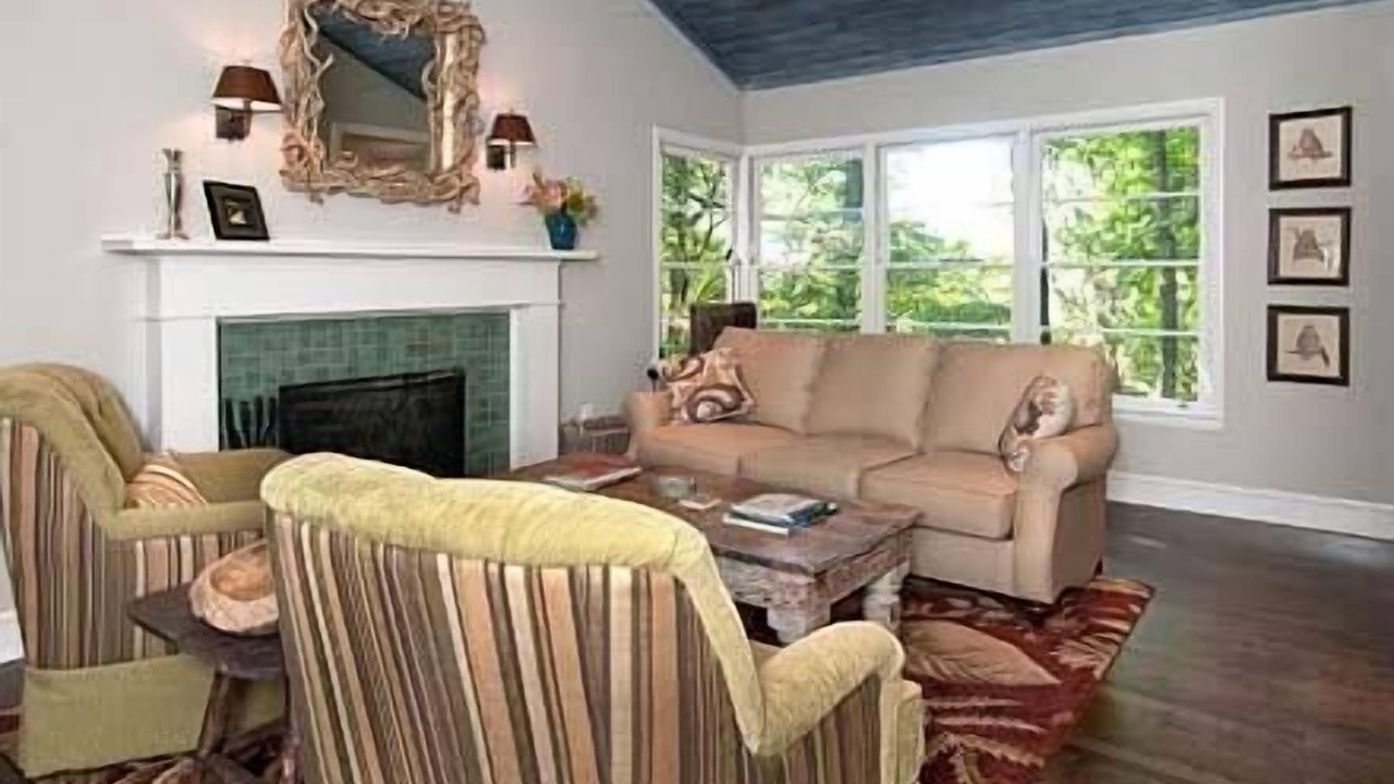 Photo of Livingroom in Black Mountain