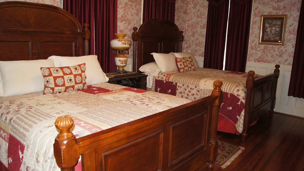 Photo of Bedroom in Shiner