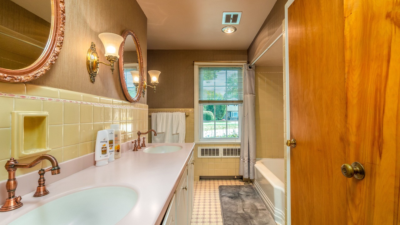 Photo of Bathroom in Lewiston