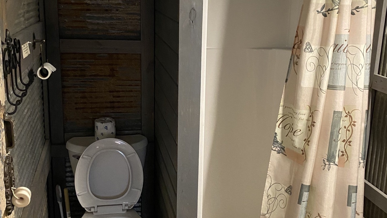 Photo of Bathroom in Compton