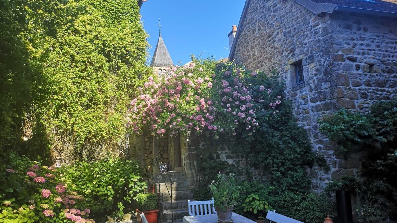 Photo of Outdoor in Bois-Sainte-Marie