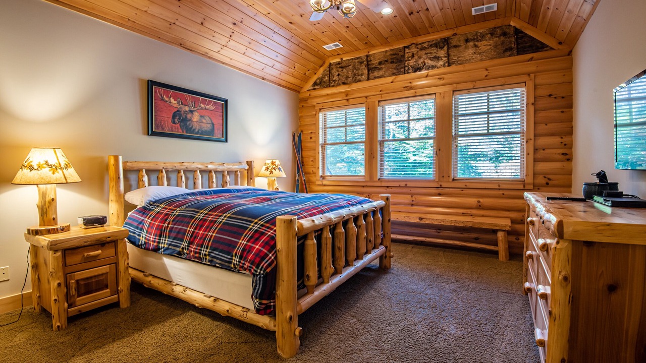 Photo of Bedroom in Town of Webb