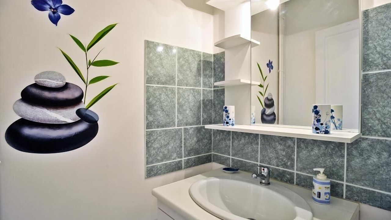 Photo of Bathroom in Saint-Wambert-des-Trois-Vallees