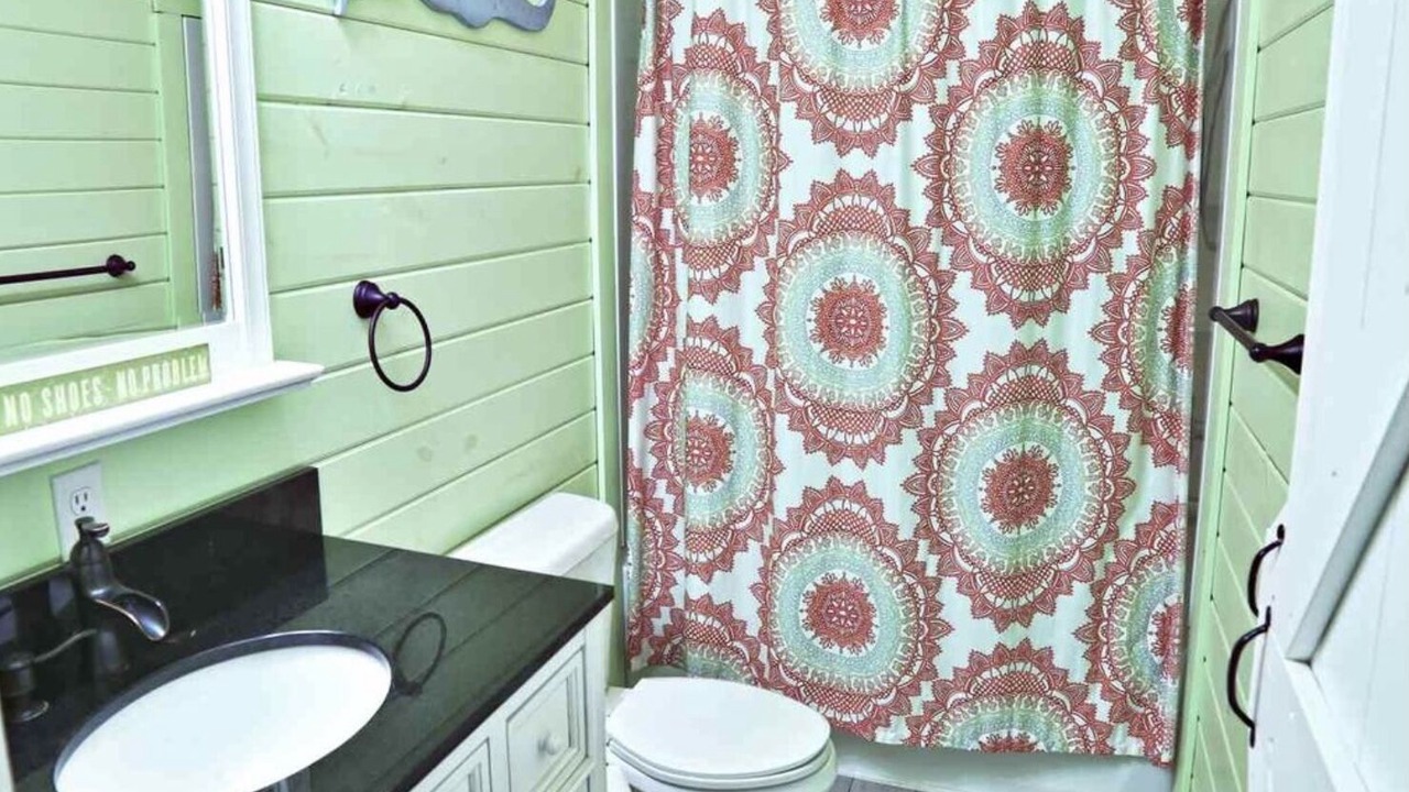 Photo of Bathroom in Decaturville