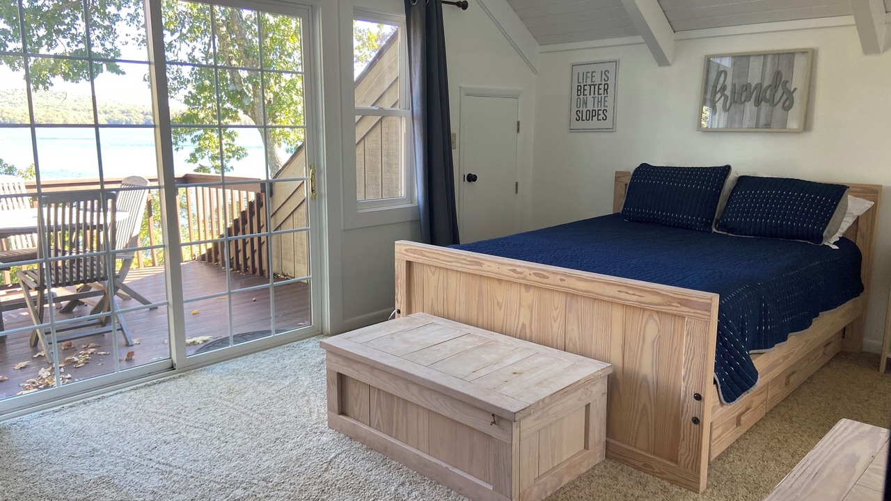 Photo of Bedroom in Thayerville