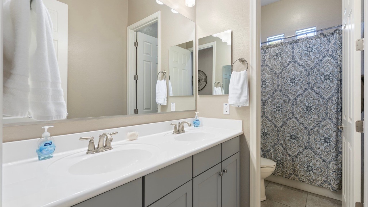 Photo of Bathroom in Palm Valley