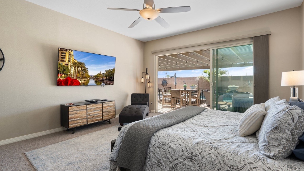 Photo of Bedroom in Palm Valley