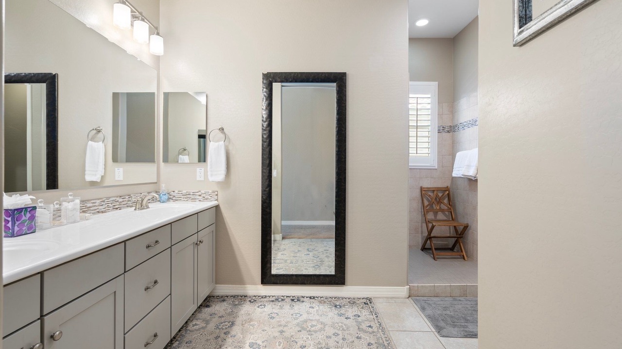 Photo of Bathroom in Palm Valley