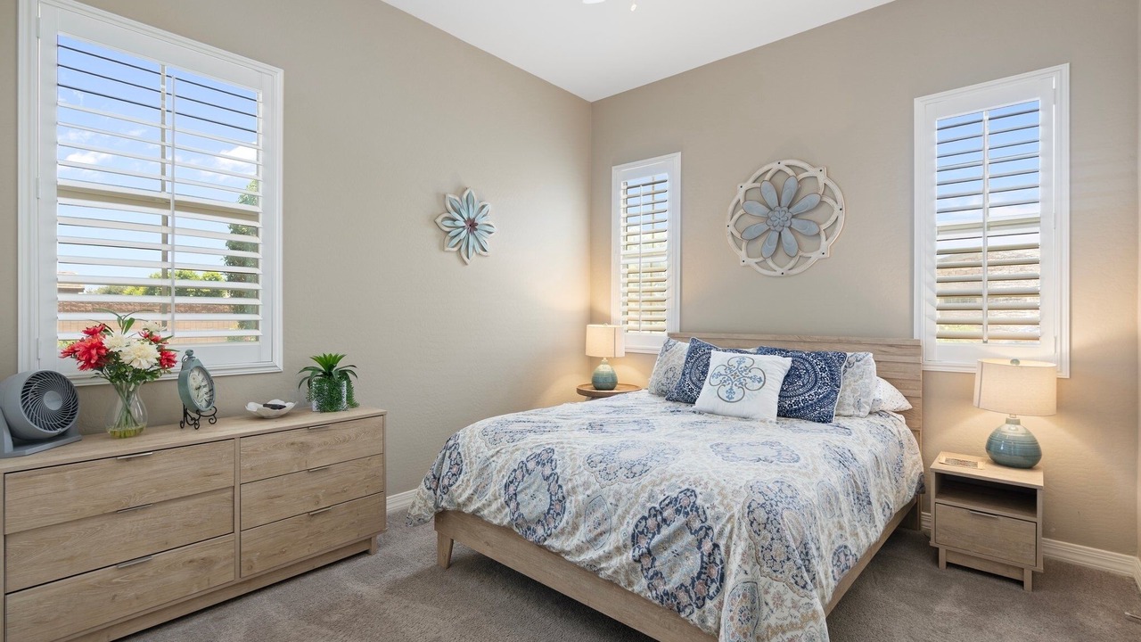 Photo of Bedroom in Palm Valley