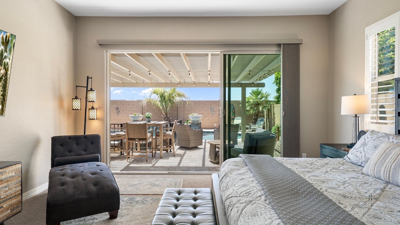 Photo of Bedroom in Palm Valley