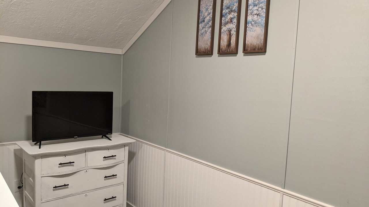 Photo of Bedroom in Hammondsport