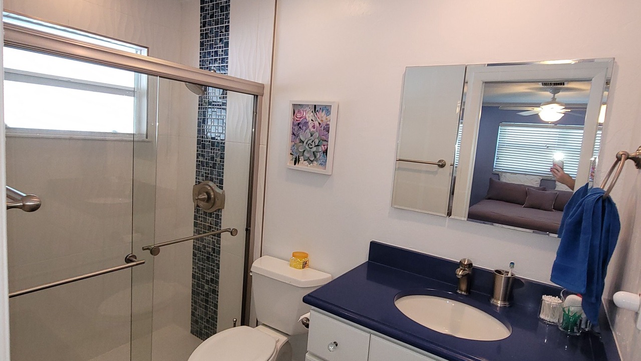 Photo of Bathroom in Biggar