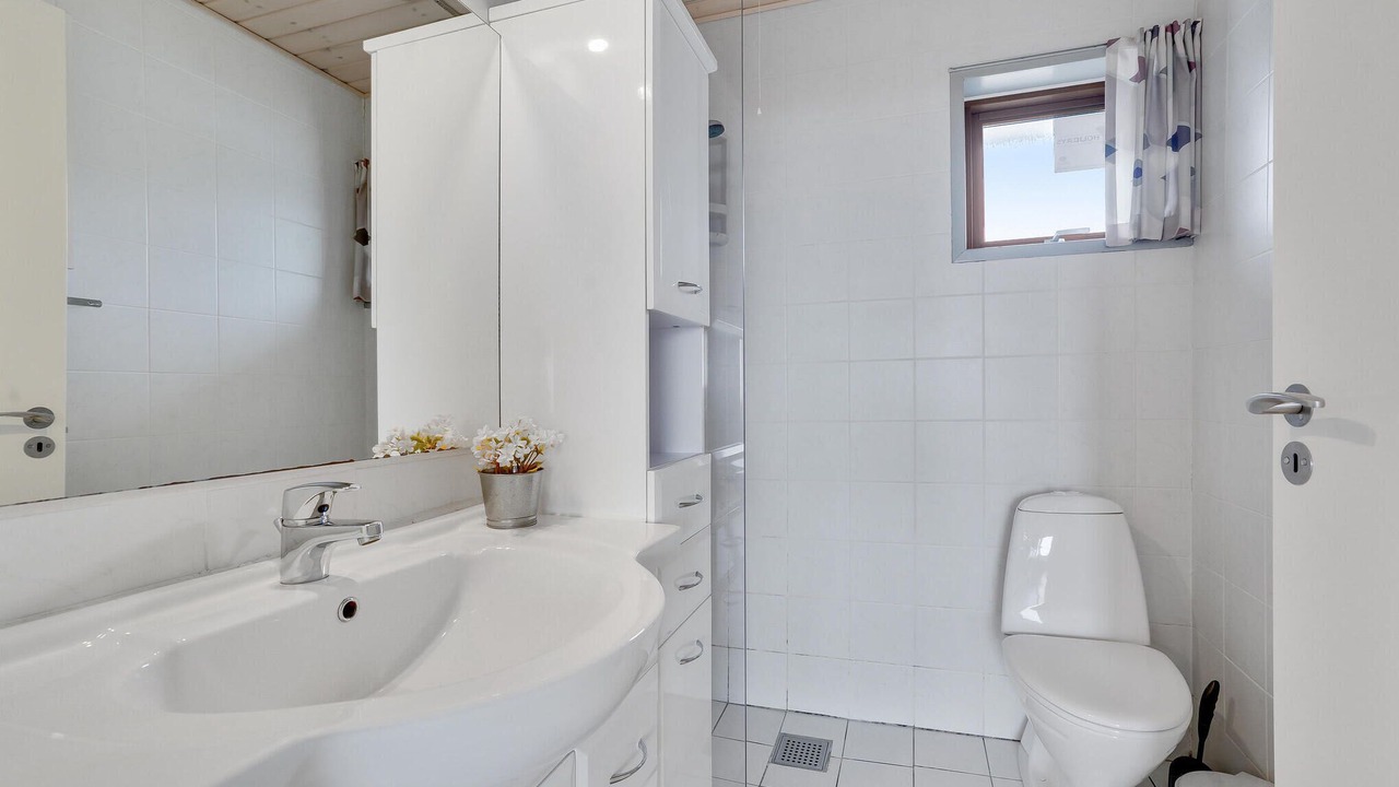 Photo of Bathroom in Sønderstrand
