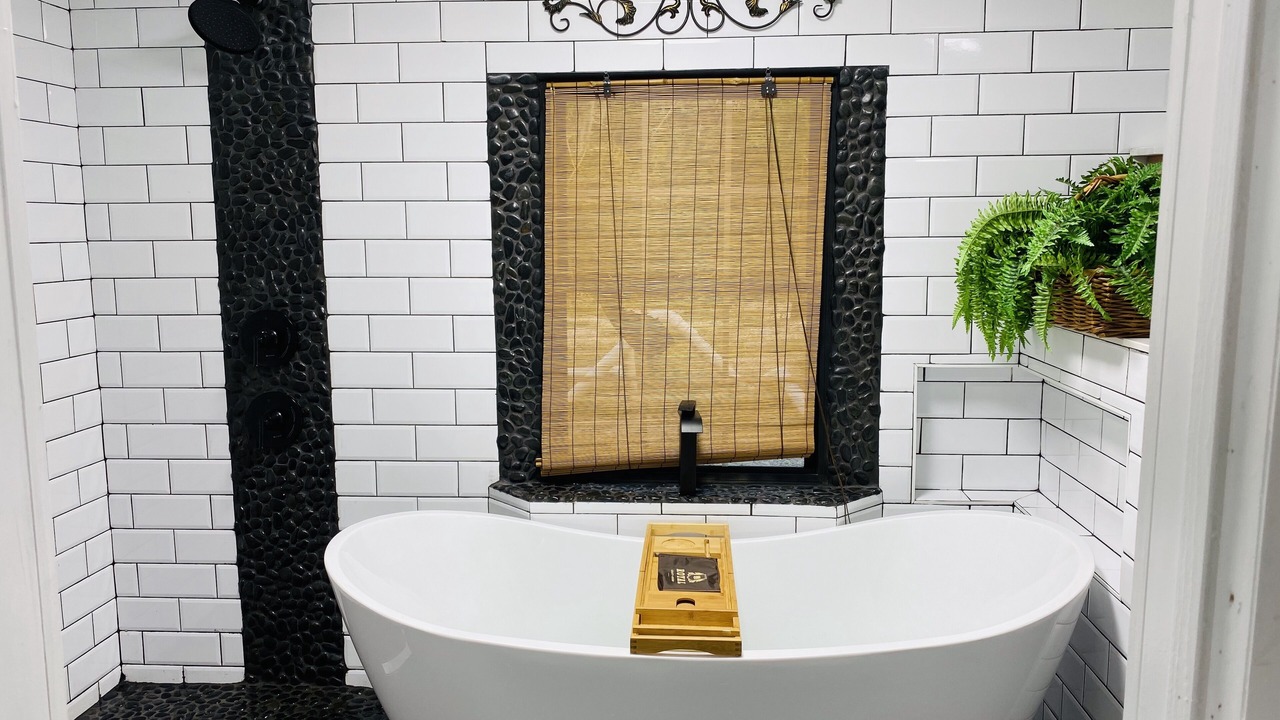 Photo of Bathroom in Town 'n' Country