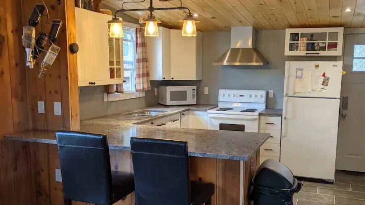 Photo of Kitchen in Lanark Highlands