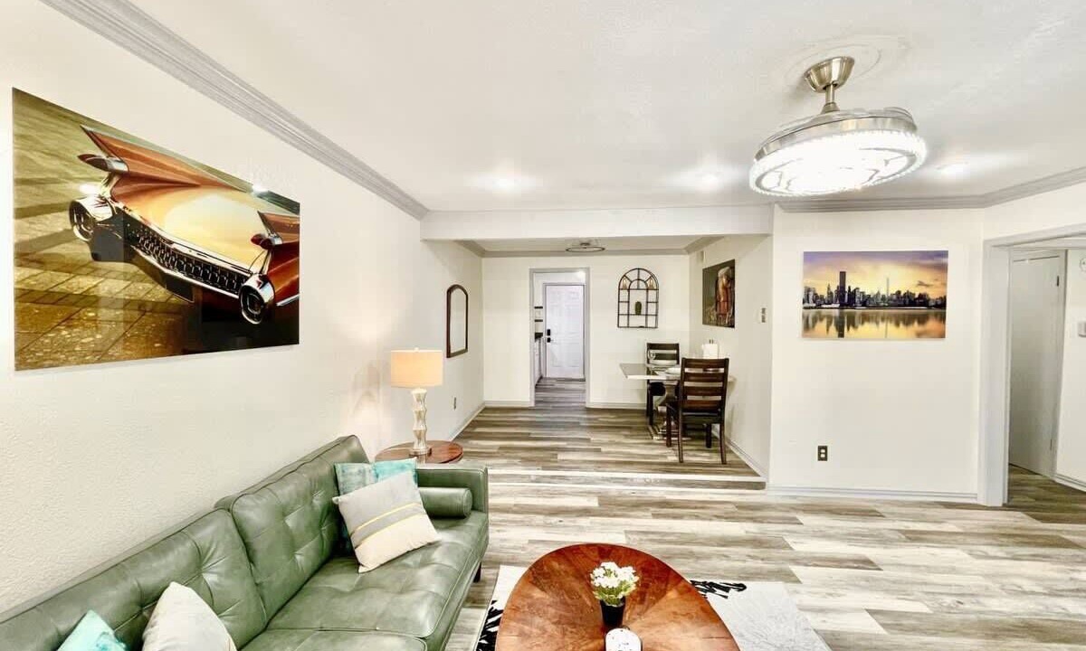 Photo of Livingroom in North Dallas