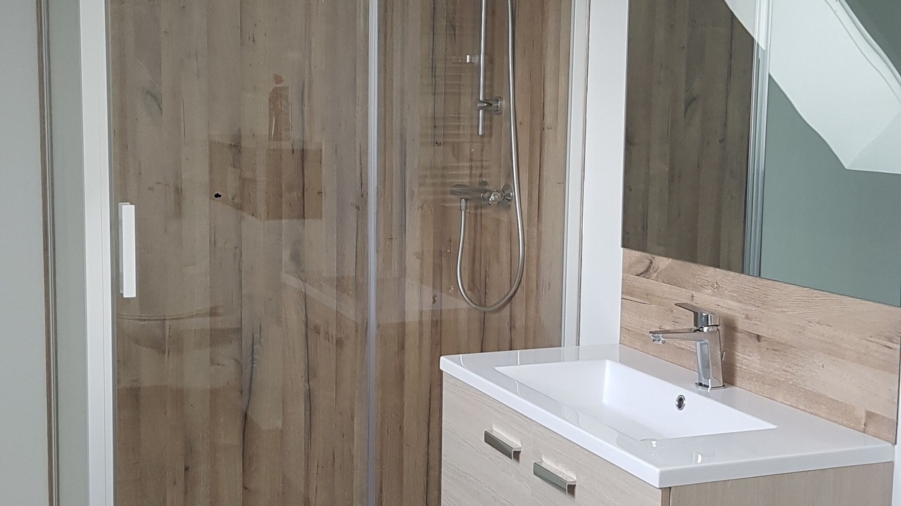 Photo of Bathroom in Tourville-La-Chapelle