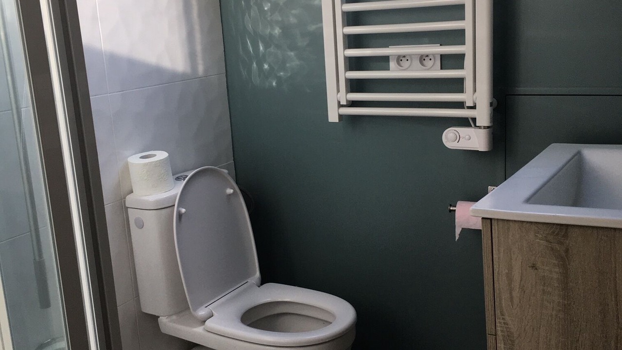 Photo of Bathroom in Saint-Aubin-sur-Mer
