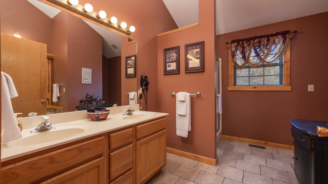 Photo of Bathroom in Branson