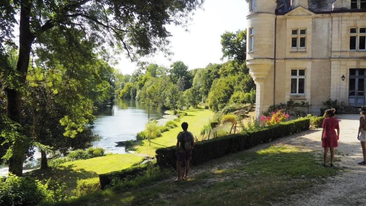 Photo of Others in Echire