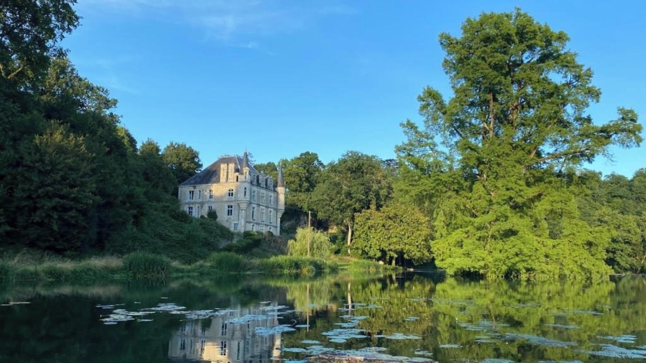 Photo of Others in Echire