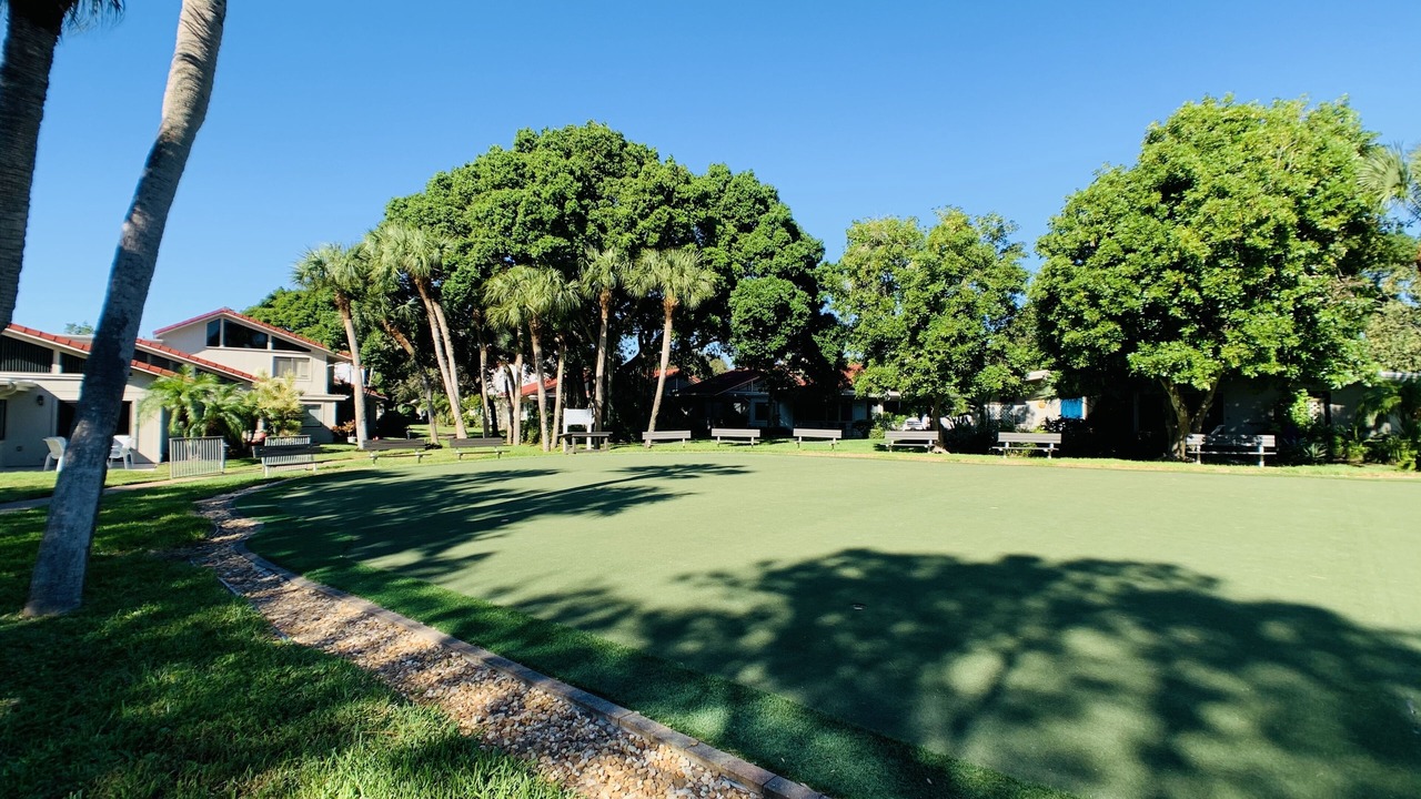 Photo of Outdoor in Golden Beach