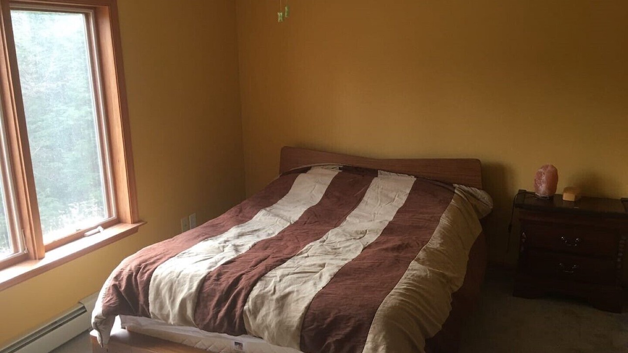 Photo of Bedroom in Parksville