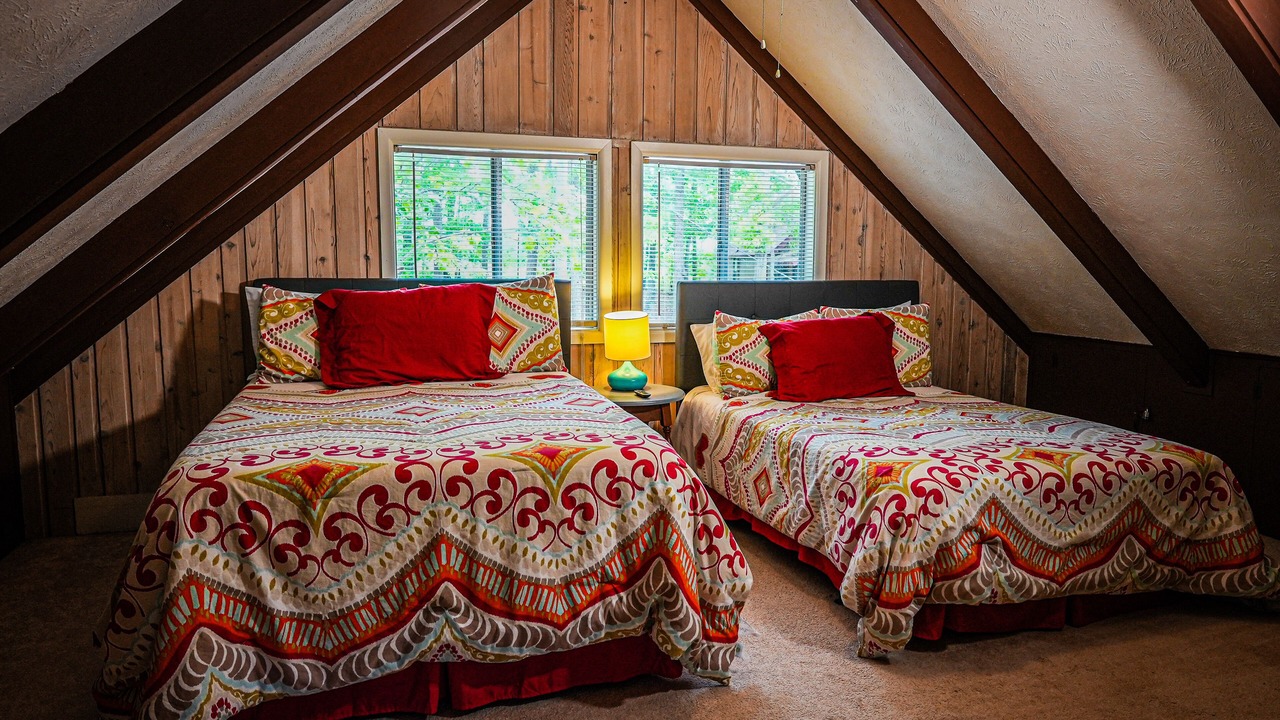 Photo of Bedroom in Pine Mountain