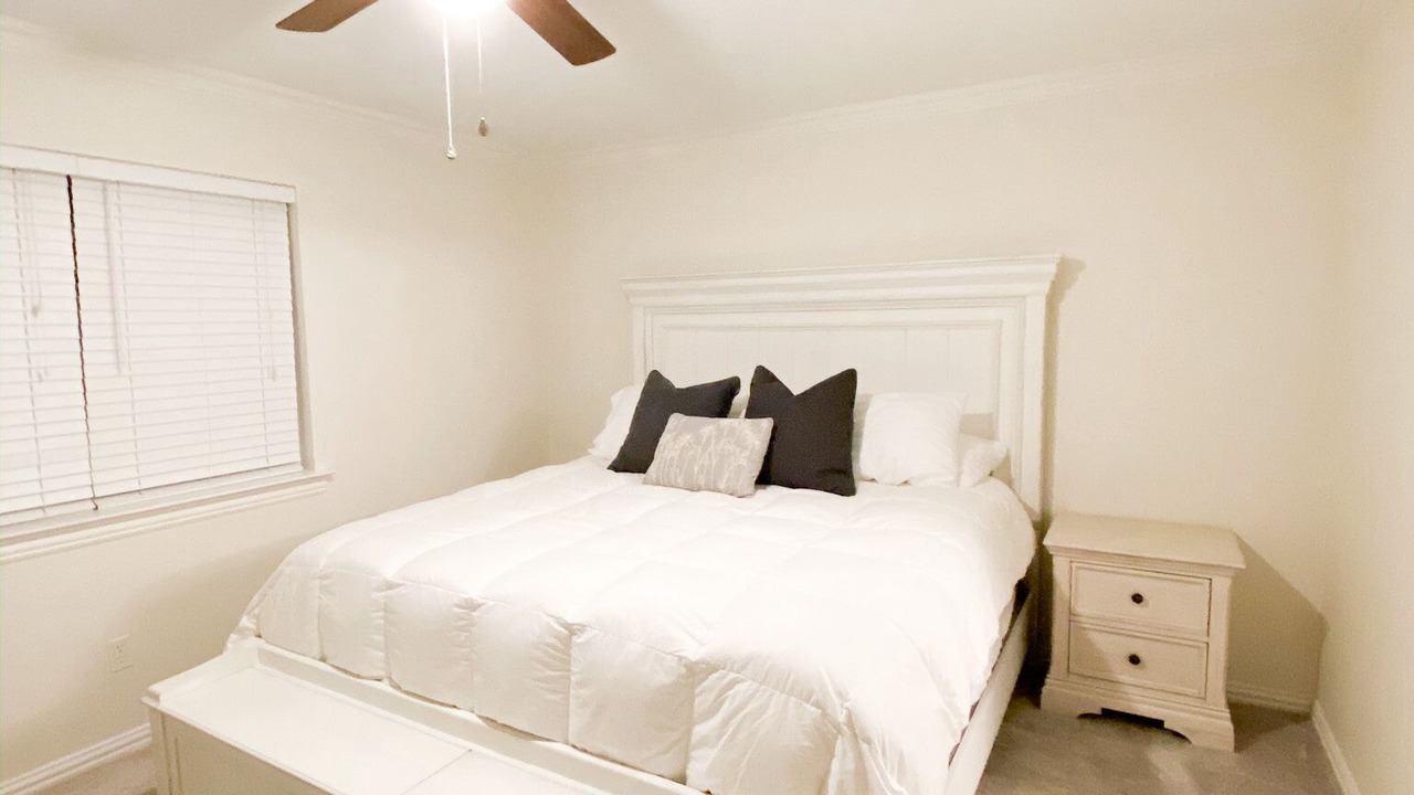 Photo of Bedroom in Northeast Carrollton