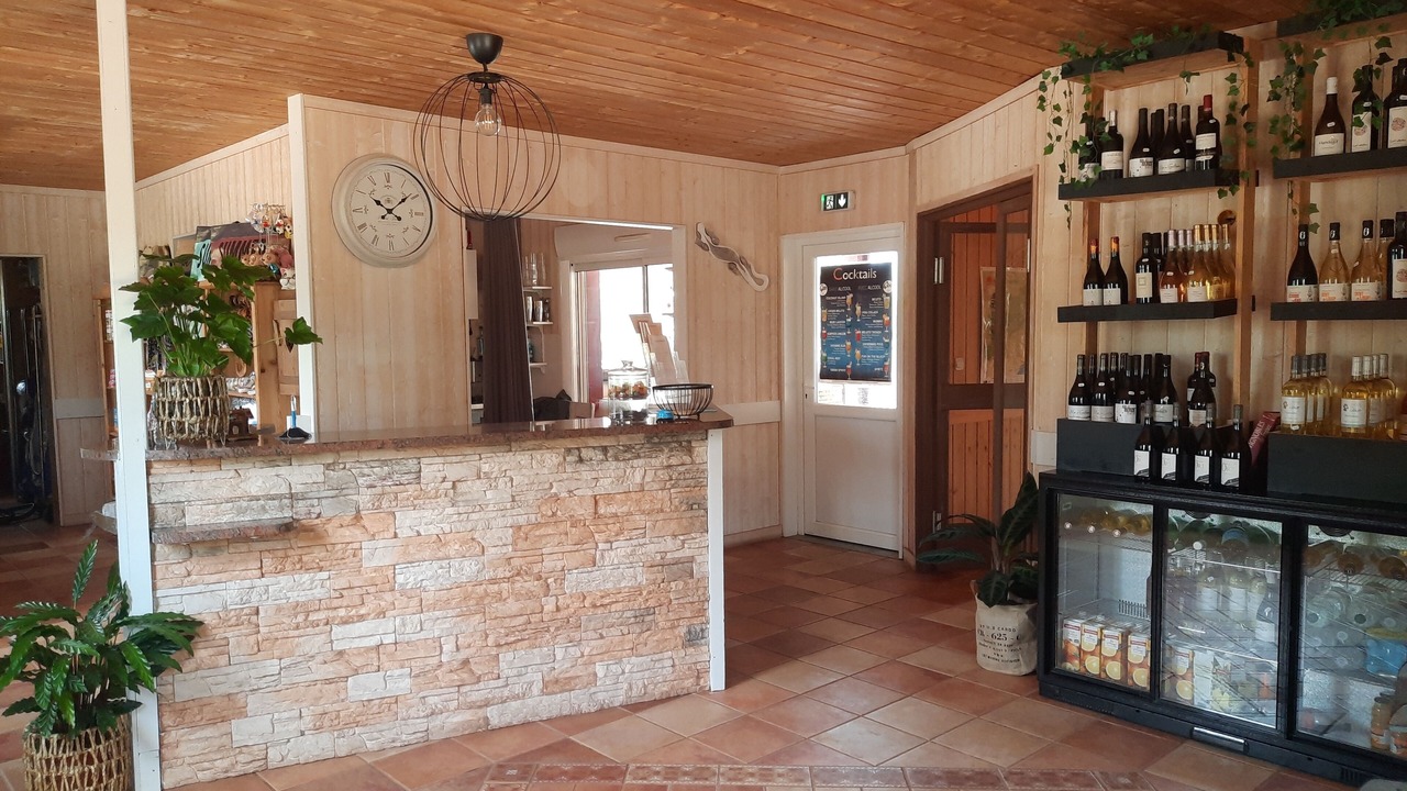 Photo of Others in Le Bosc