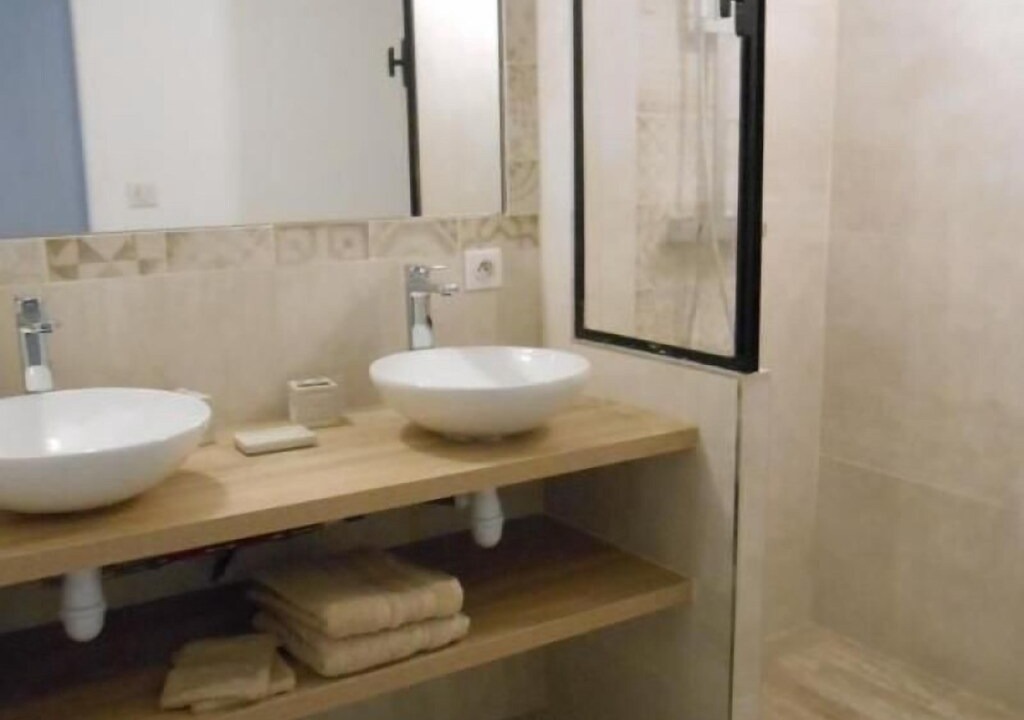 Photo of Bathroom in Sallertaine