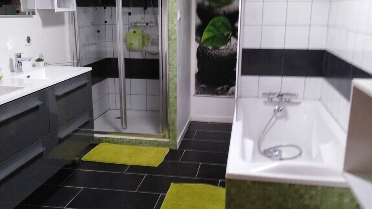 Photo of Bathroom in L'Hermenault