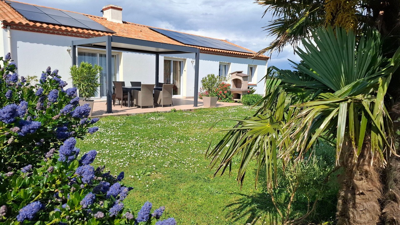 Photo of Patio Balcony in Brem Sur Mer