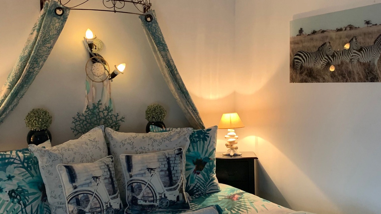 Photo of Bedroom in Brem Sur Mer