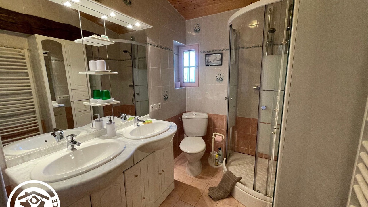 Photo of Bathroom in Damvix