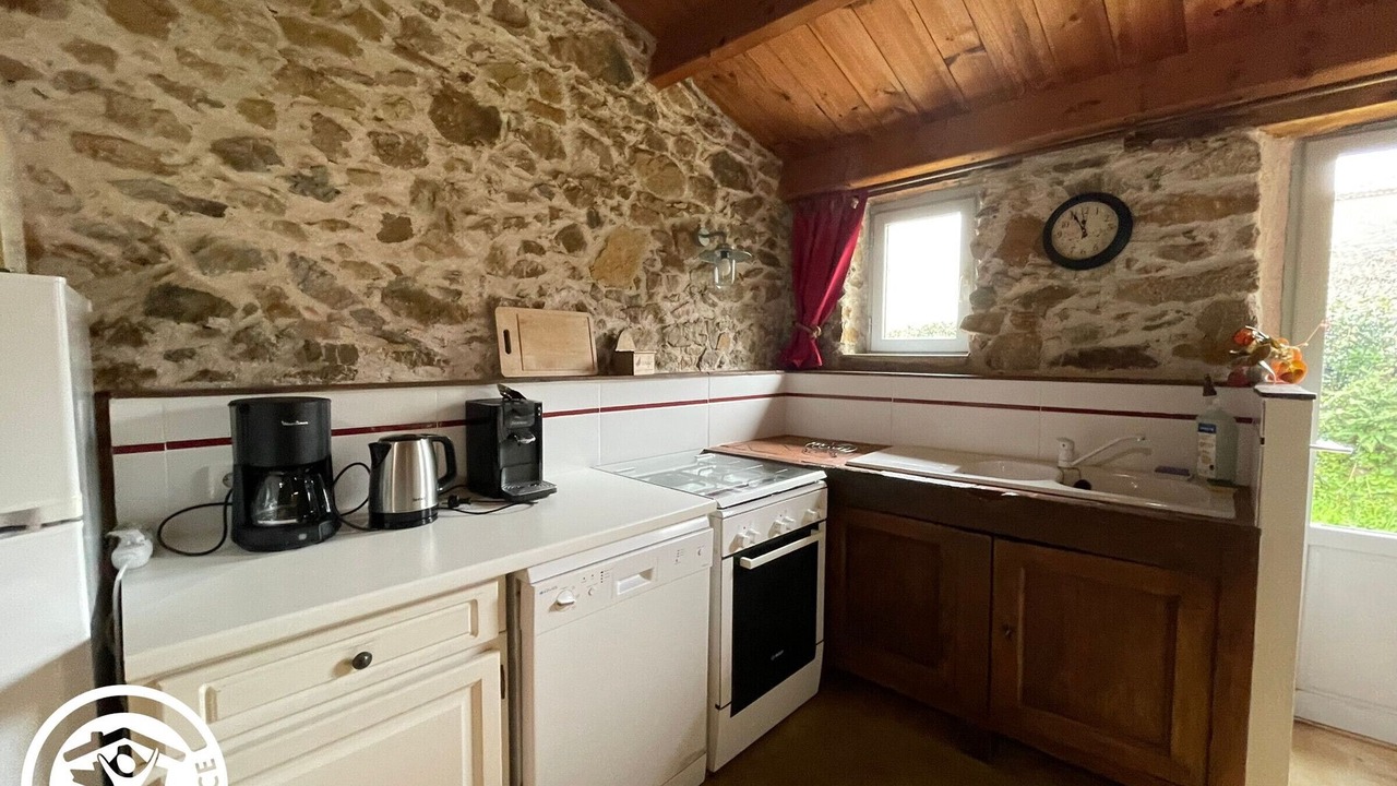 Photo of Kitchen in Chaille-sous-les-Ormeaux