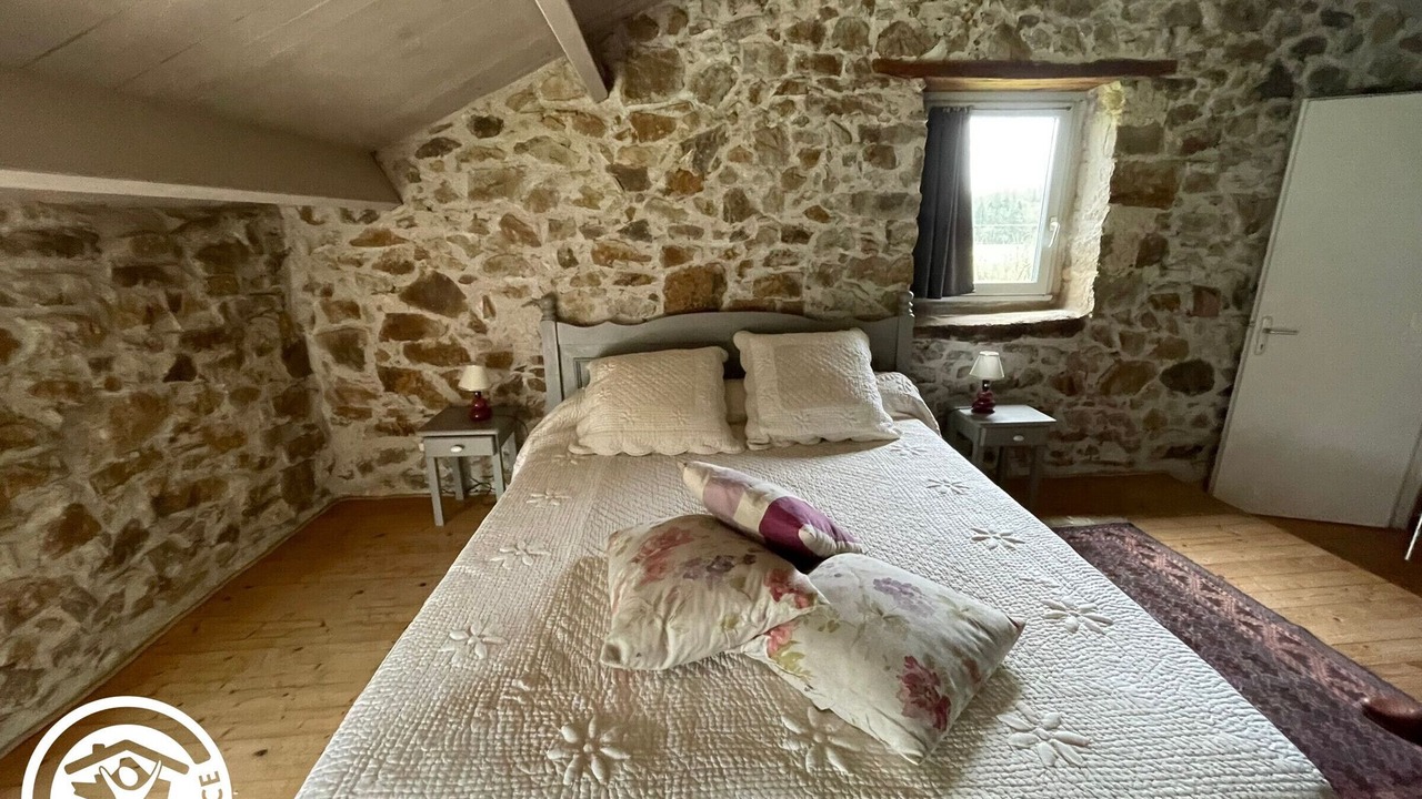 Photo of Bedroom in Chaille-sous-les-Ormeaux