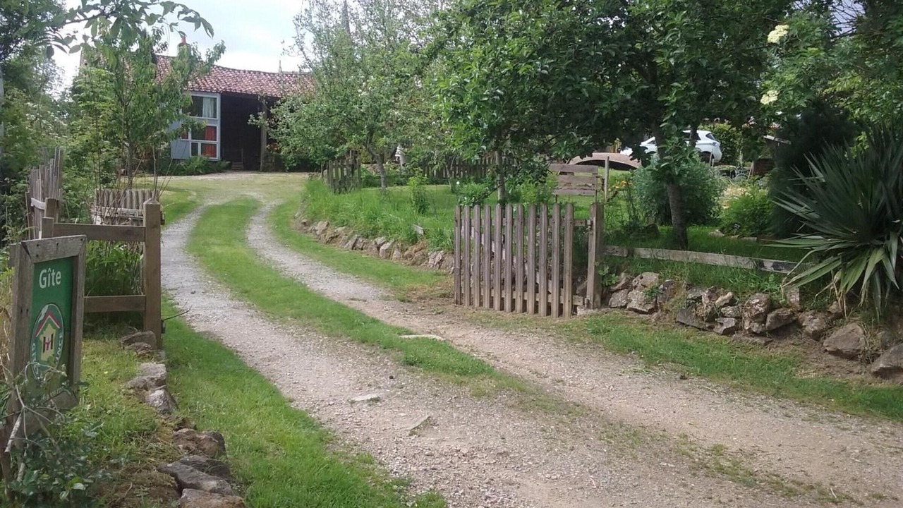 Photo of Outdoor in Chaille-sous-les-Ormeaux
