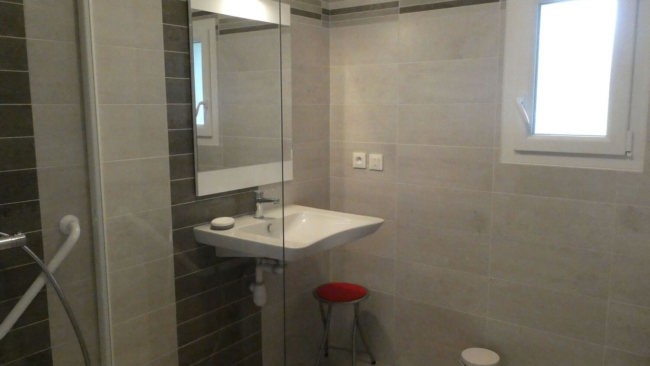 Photo of Bathroom in La Roche-sur-Yon