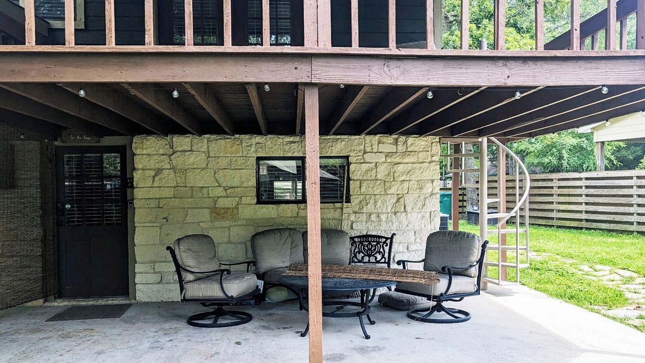 Photo of Patio Balcony in Montgomery