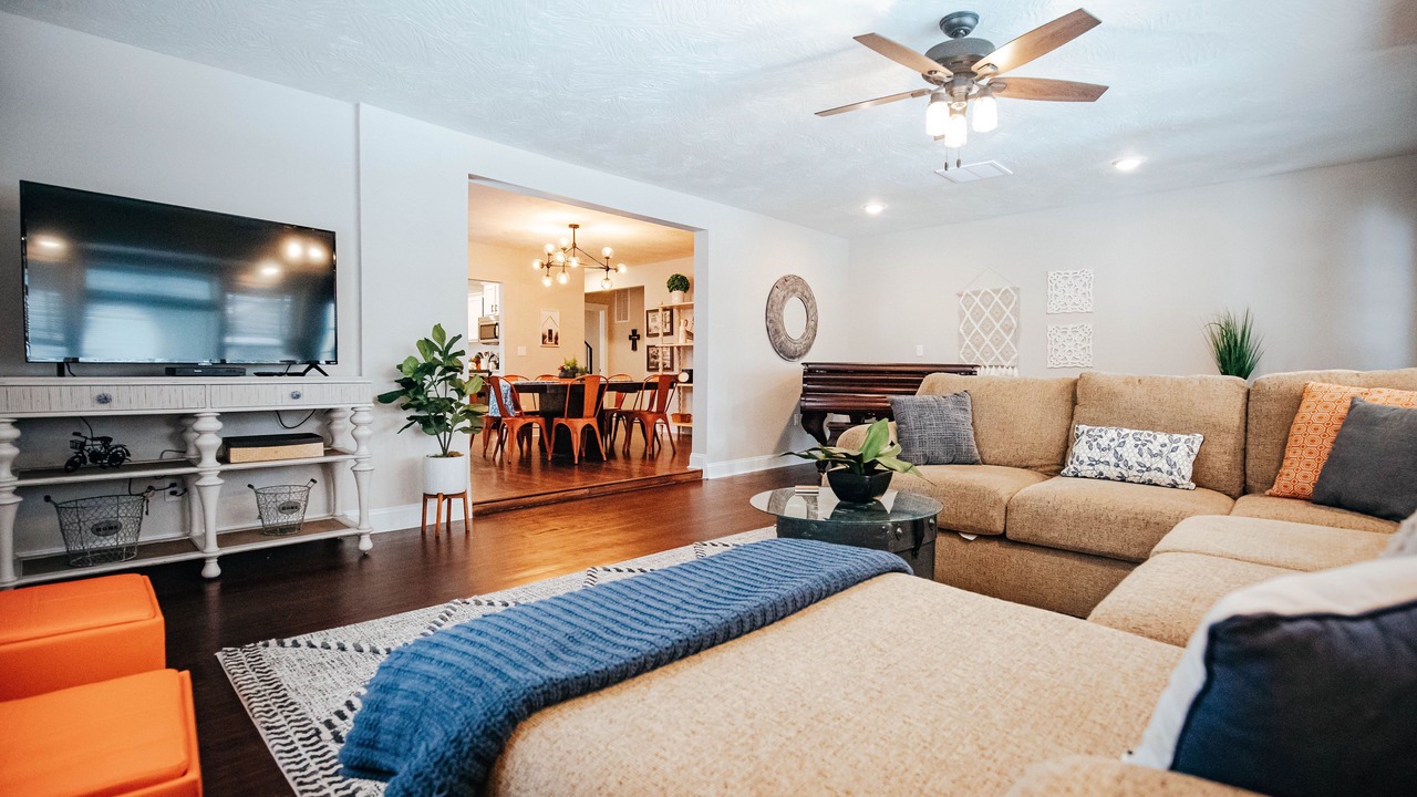 Photo of Livingroom in Rountree