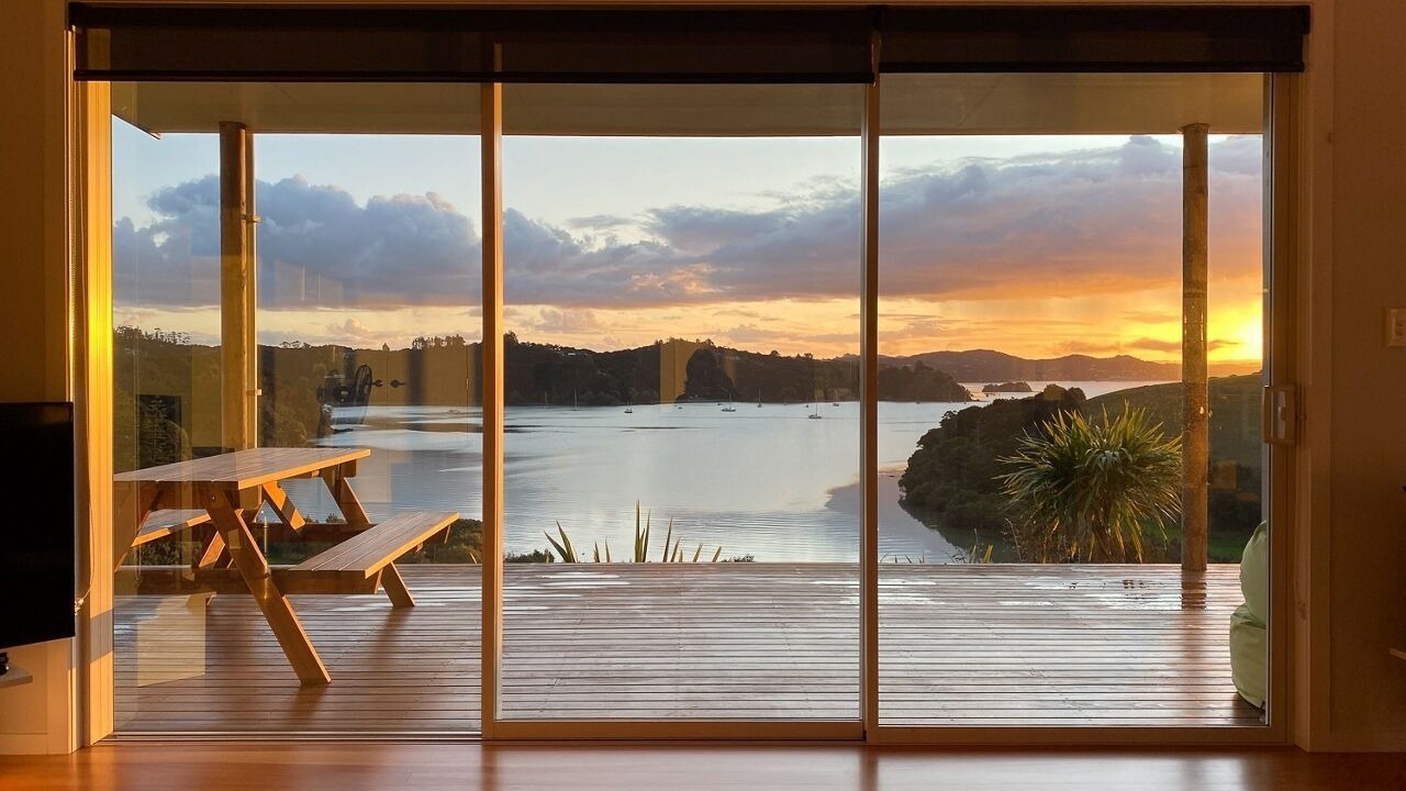 Photo of Others in Russell