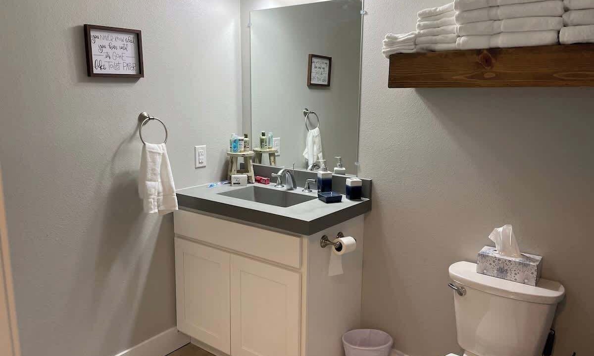 Photo of Bathroom in Whitetail