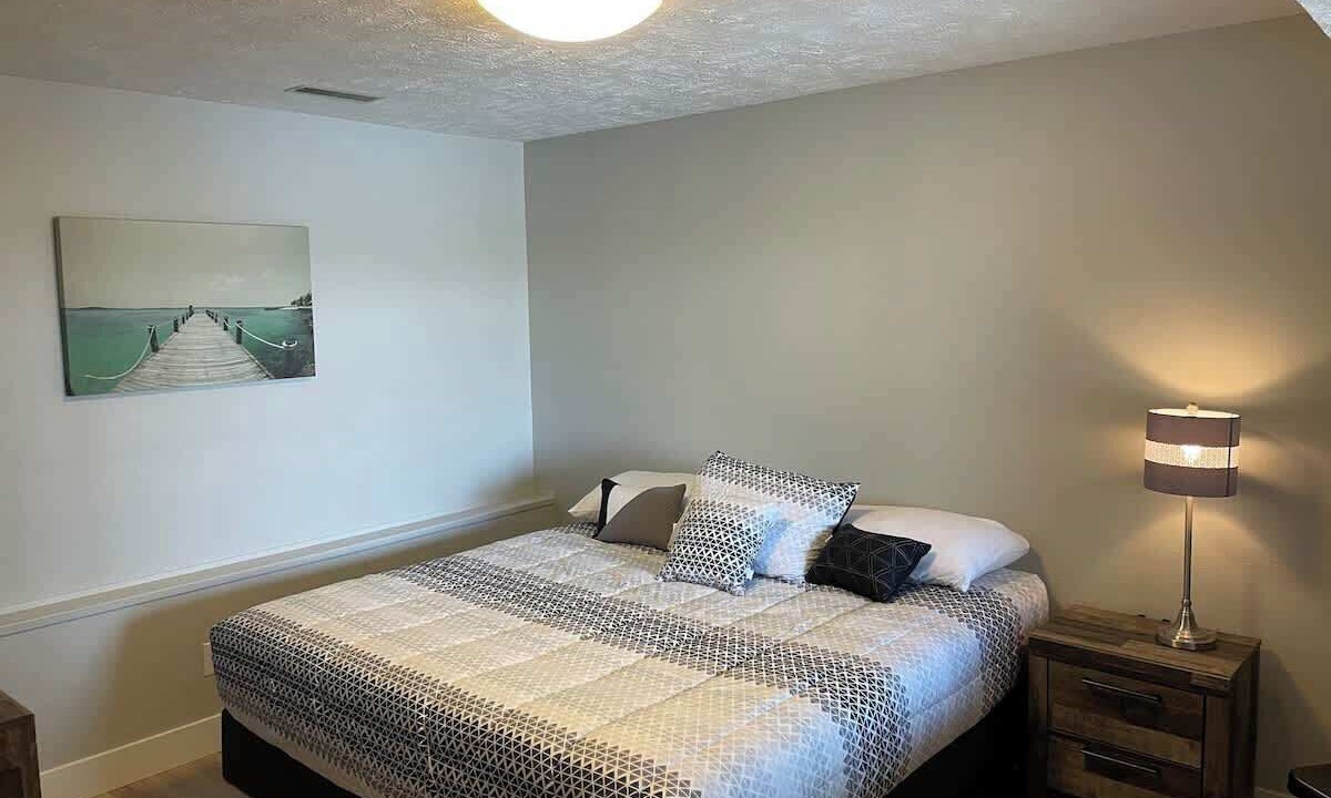 Photo of Bedroom in Whitetail